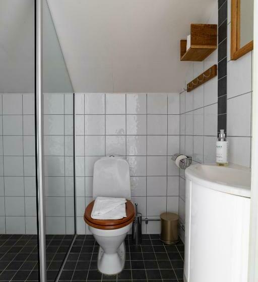 דירת חדר נוף לים, Bryggan Fjallbacka