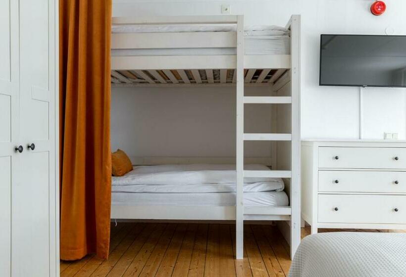 חדר משפחתי דלוקס, Bryggan Fjallbacka