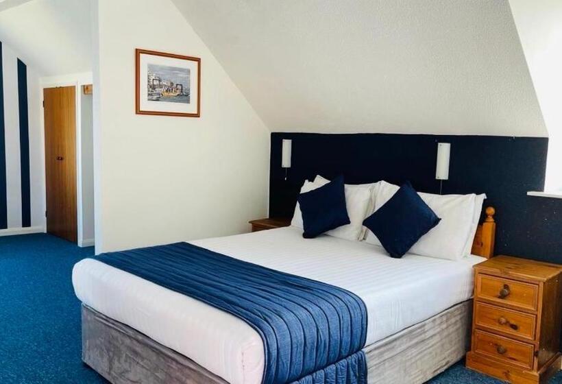 패밀리 룸 측면 바다 전망, Channel View