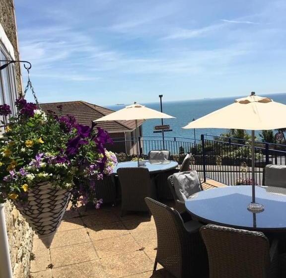 패밀리 룸 바다 전망, Channel View