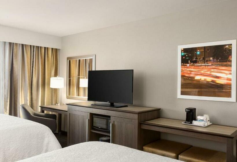 장애인을 위한 스탠다드 룸, Hampton Inn & Suites Minooka