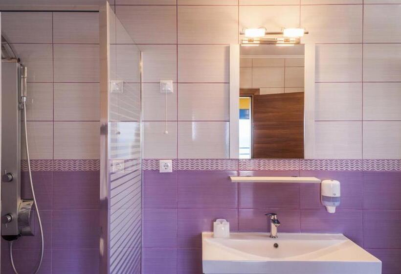 스탠다드 4인용 룸 측면 바다 전망, Haven Beach