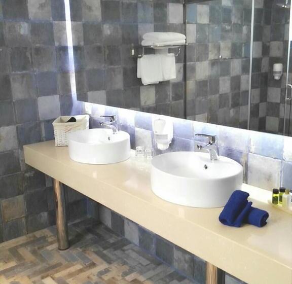 자쿠지 스위트, Haven Beach