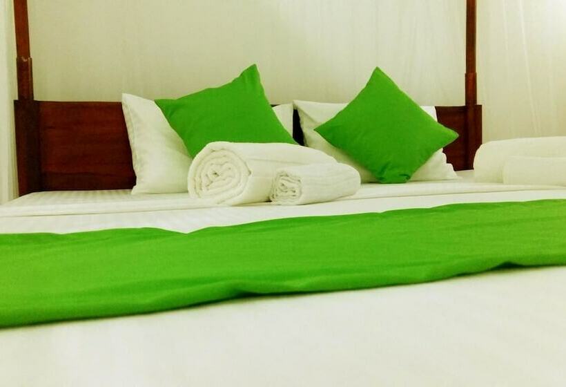 Номер Стандарт, Ocean Voyage