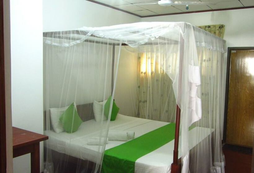 Номер Стандарт, Ocean Voyage