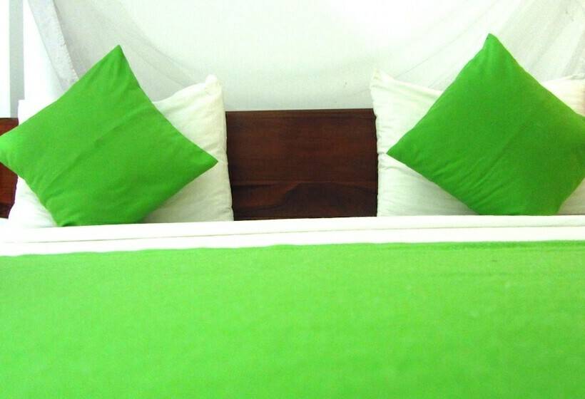 Номер Стандарт, Ocean Voyage