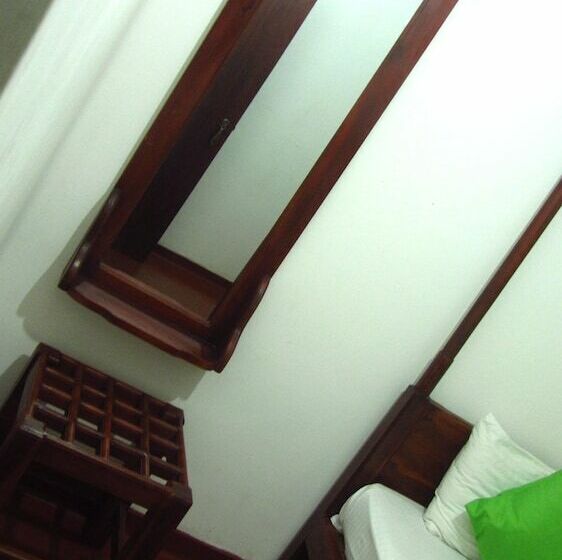 Номер Economy, Ocean Voyage