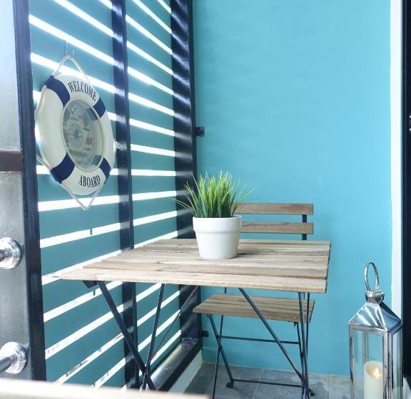 Standard-huone Parveke, Pace Residence Pattaya