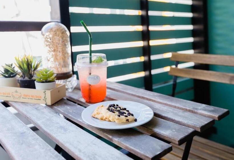 Standard-huone Parveke, Pace Residence Pattaya