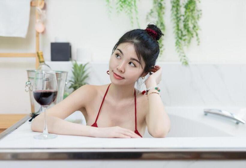 Deluxe-sviitti, Pace Residence Pattaya