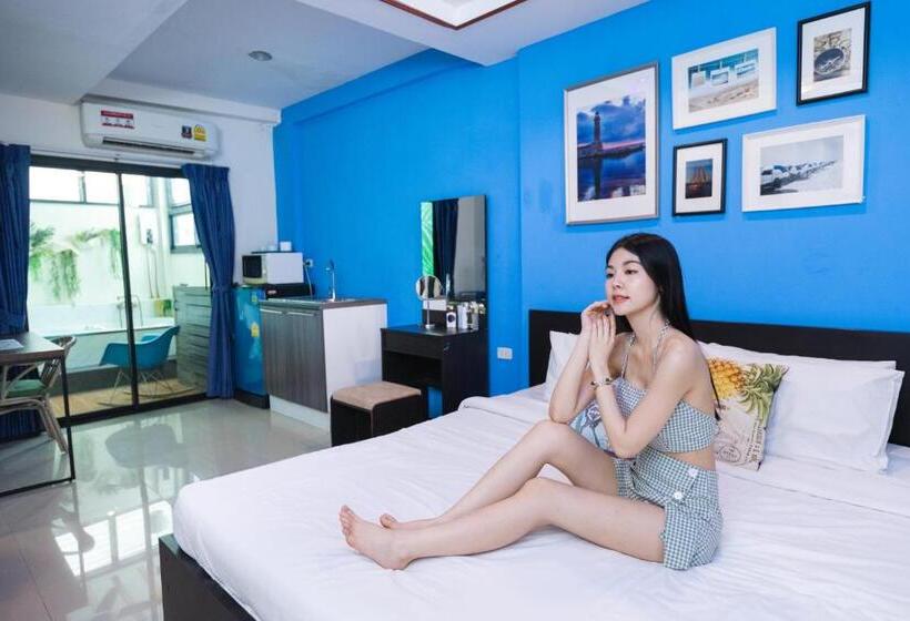 Deluxe-sviitti, Pace Residence Pattaya