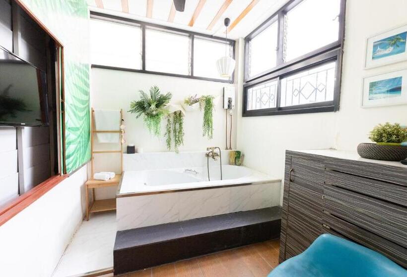 Deluxe-sviitti, Pace Residence Pattaya