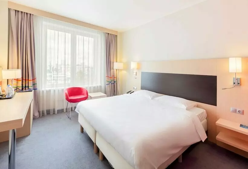 スタンダードルーム, Cosmos Novosibirsk Hotel, A Member Of Radisson Individuals