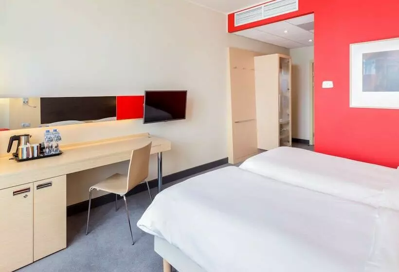 スタンダードルーム, Cosmos Novosibirsk Hotel, A Member Of Radisson Individuals