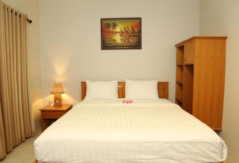 Cameră Standard cu Vedere la Piscină, Senggigi Cottages Lombok