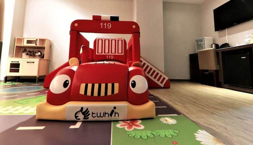 اتاق خانوادگی, Smile 73