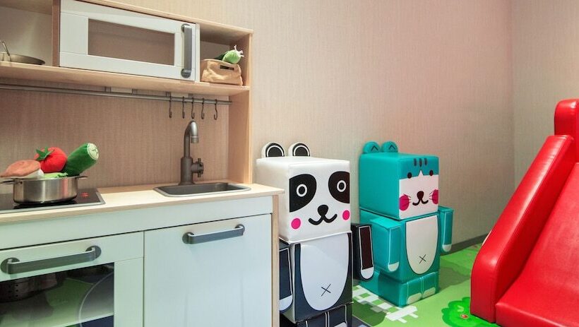 اتاق خانوادگی, Smile 73