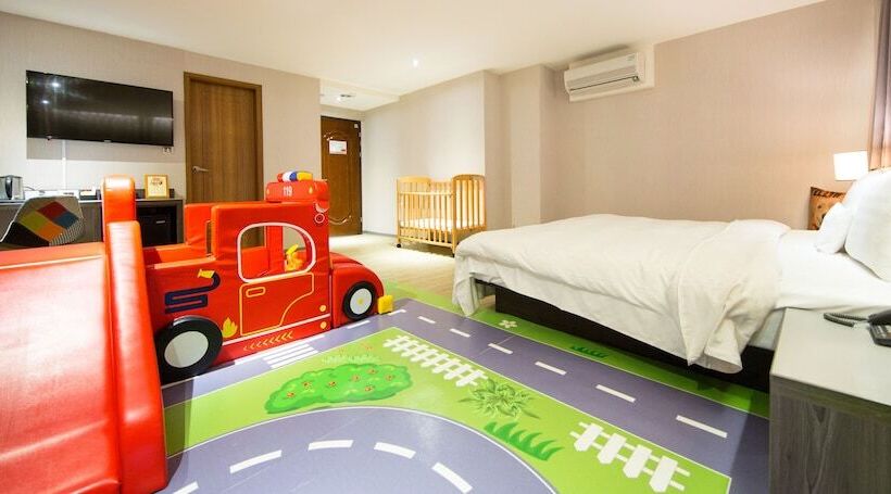 اتاق خانوادگی, Smile 73