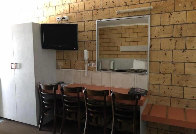 اتاق استاندارد, True Blue Motor Inn