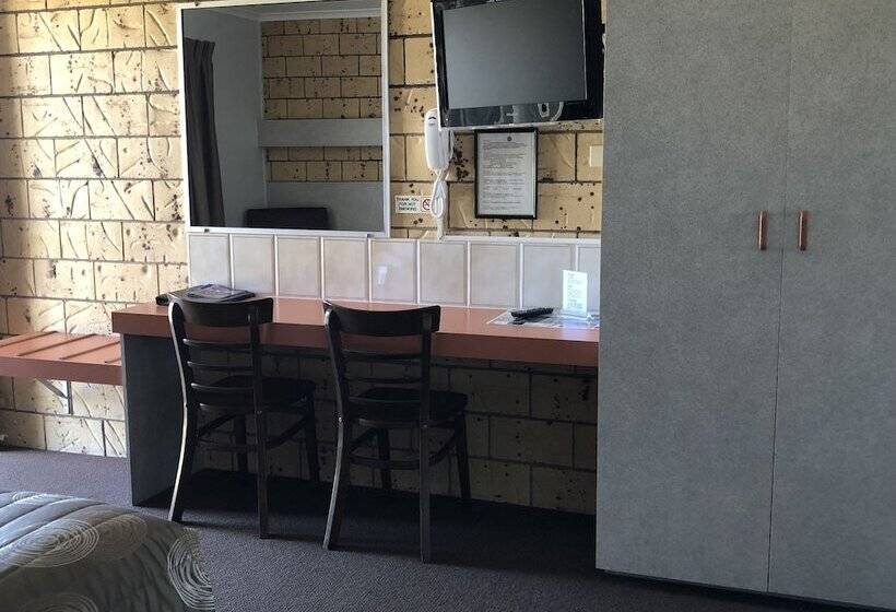 اتاق استاندارد, True Blue Motor Inn