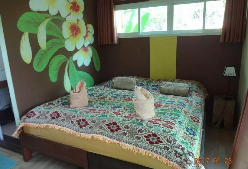 بانگلوی استاندارد, At Home Sukhothai