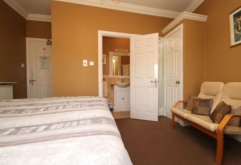 اتاق استاندارد, The Courtyard Guest House
