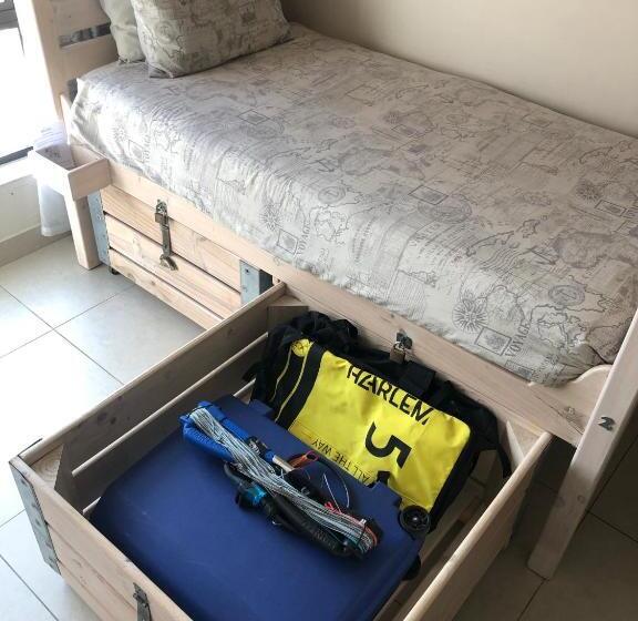 غرفة إقتصادية, @ Rosie S