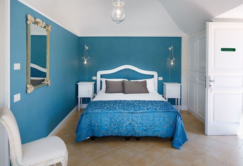 סוויטת ג'וניור עם טרסה, Villa Don Camillo