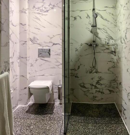 اتاق لوکس, Boutique Hotel Gauthier Restaurant Terrasse