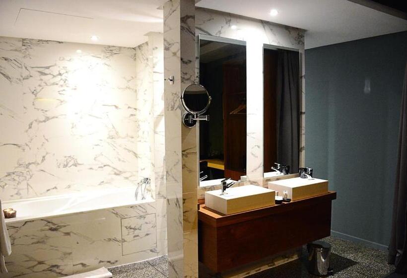 سوییت پرستیژ, Boutique Hotel Gauthier Restaurant Terrasse