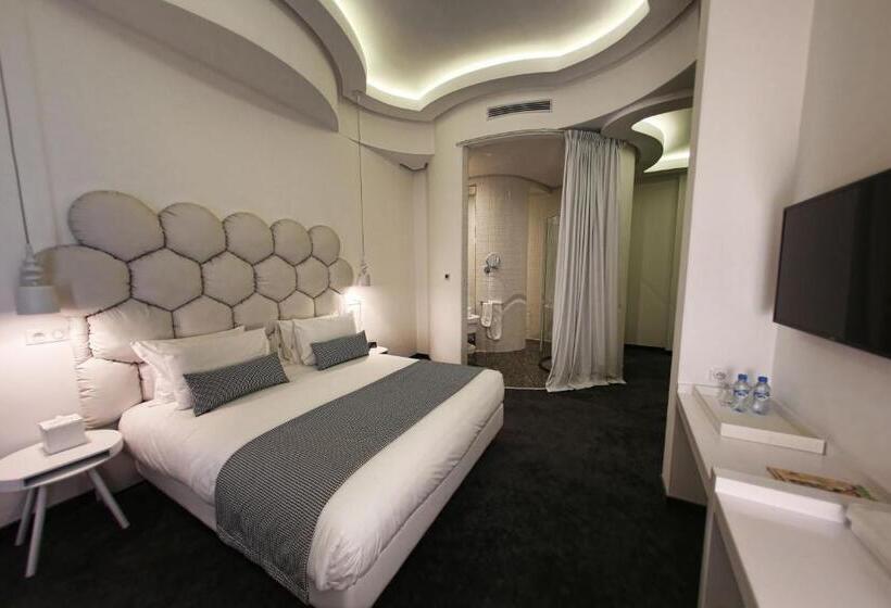 سوییت, Boutique Hotel Gauthier Restaurant Terrasse