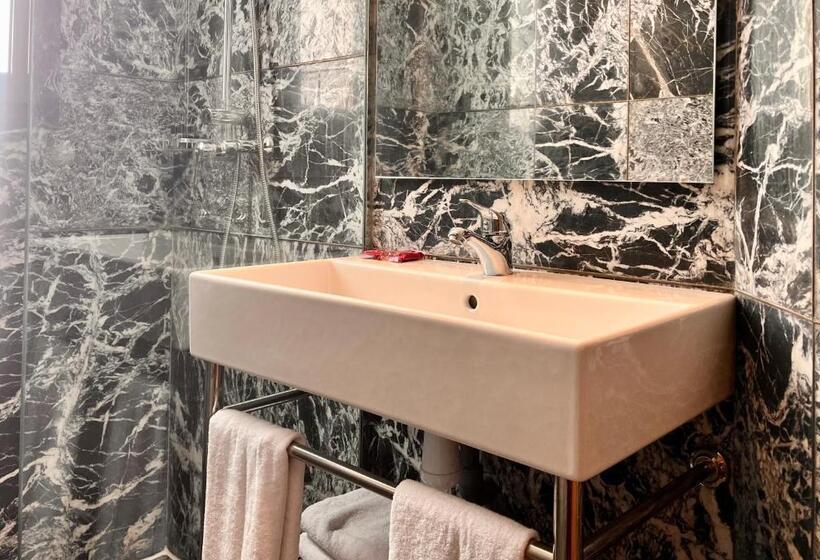 اتاق سوپریور, Boutique Hotel Gauthier Restaurant Terrasse