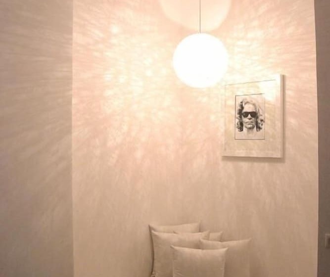 سوییت, Boutique Hotel Gauthier Restaurant Terrasse