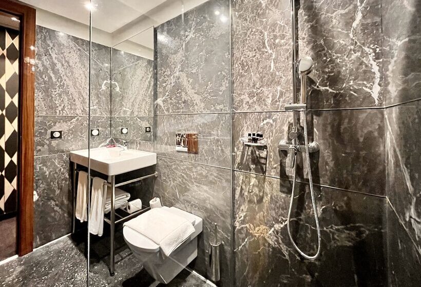 اتاق لوکس, Boutique Hotel Gauthier Restaurant Terrasse