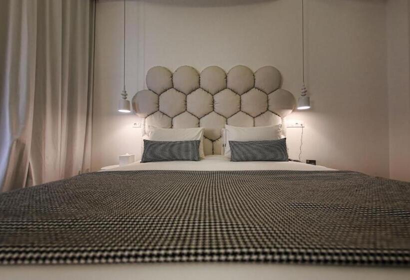 سوییت, Boutique Hotel Gauthier Restaurant Terrasse