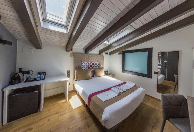 Номер Deluxe, Boutique Hostemplo Sagrada Familia