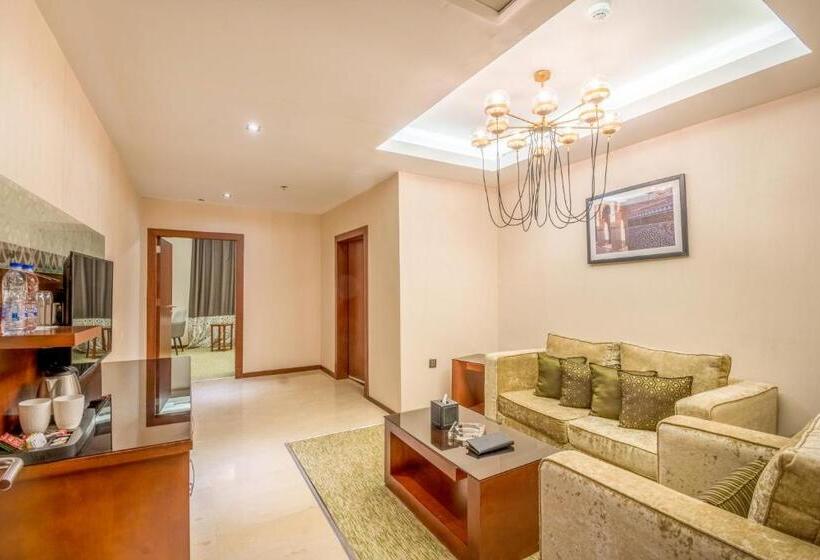 Люкс Deluxe Кровать Кинг, Grand Plaza Hotel   Dhabab Riyadh