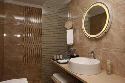 Президентский Люкс, Grand Plaza Hotel   Dhabab Riyadh
