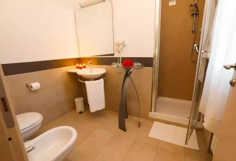 اتاق استاندارد یک نفره, Le Onde Resort
