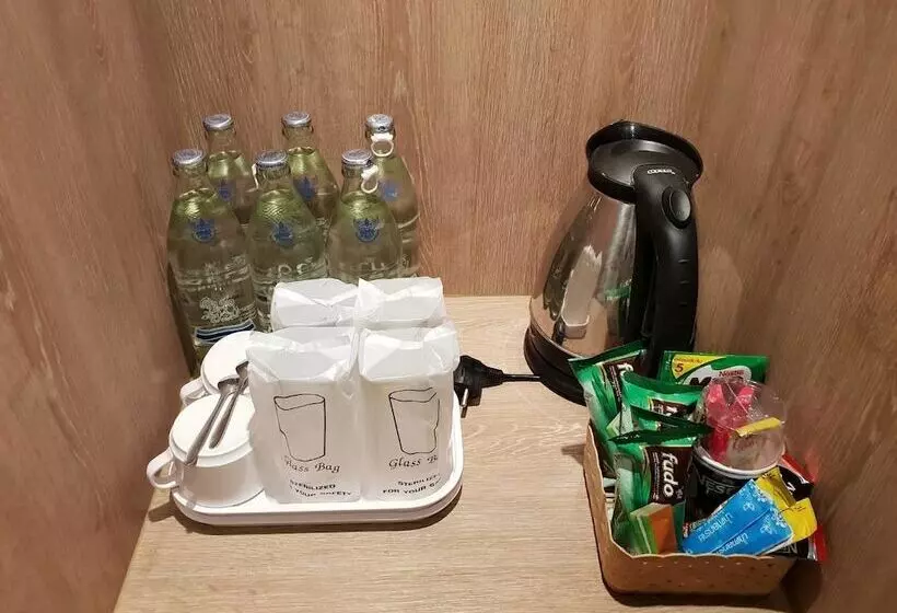 اتاق خانوادگی, Omg
