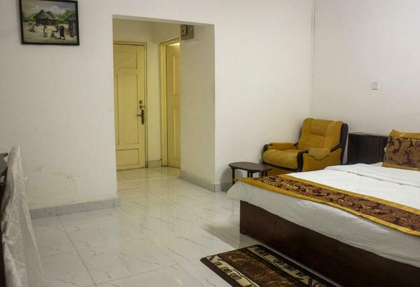 استودیوی استاندارد, Pekan