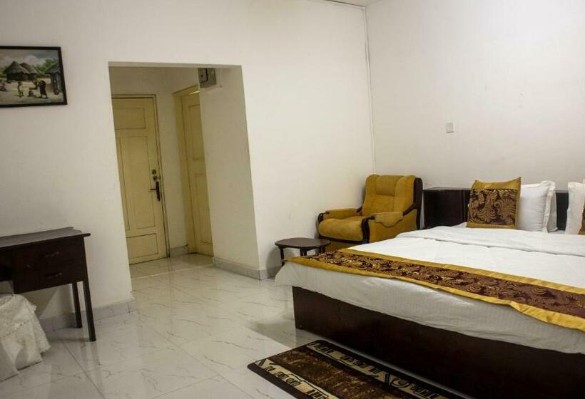 استودیوی استاندارد, Pekan