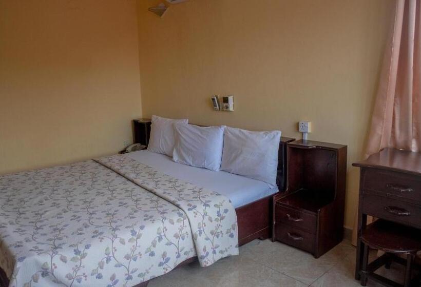 اتاق استاندارد, Pekan