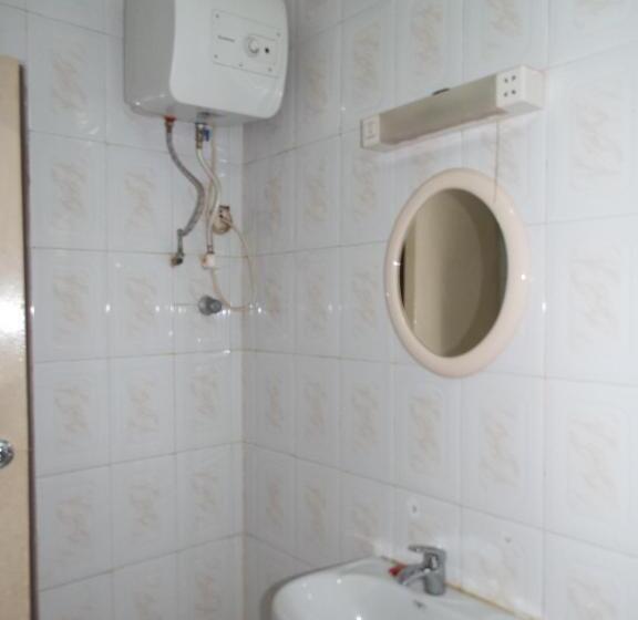 اتاق استاندارد, Pekan