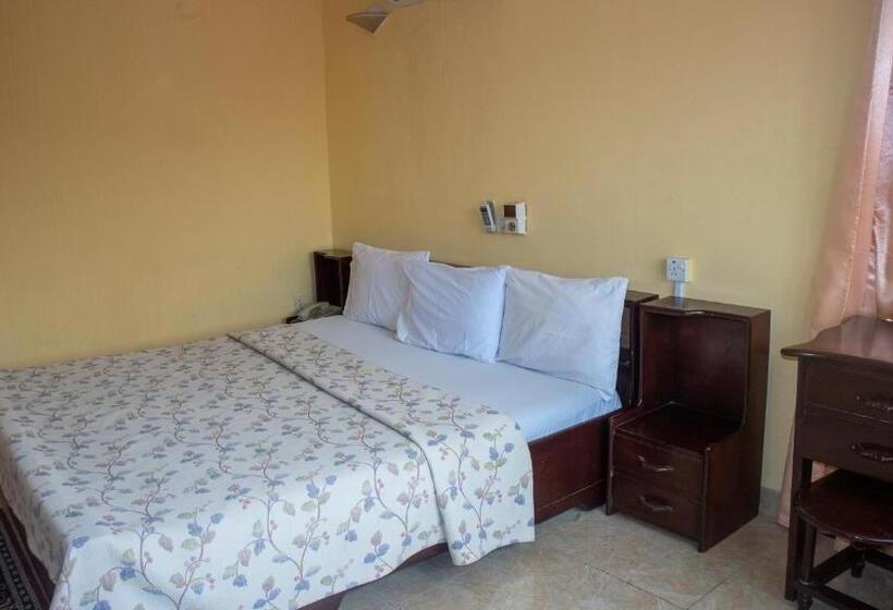 اتاق استاندارد, Pekan