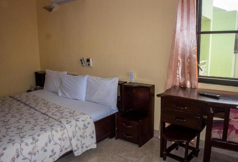 اتاق استاندارد, Pekan