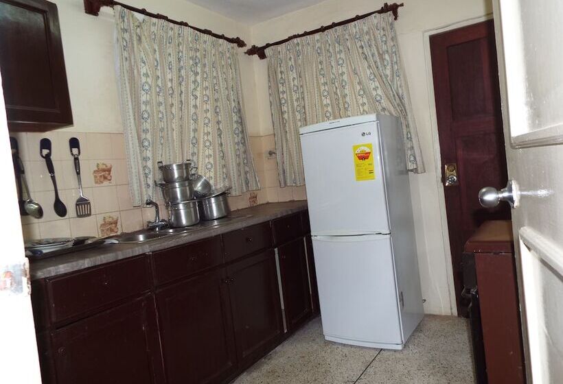 آپارتمان 2 خوابه, Pekan