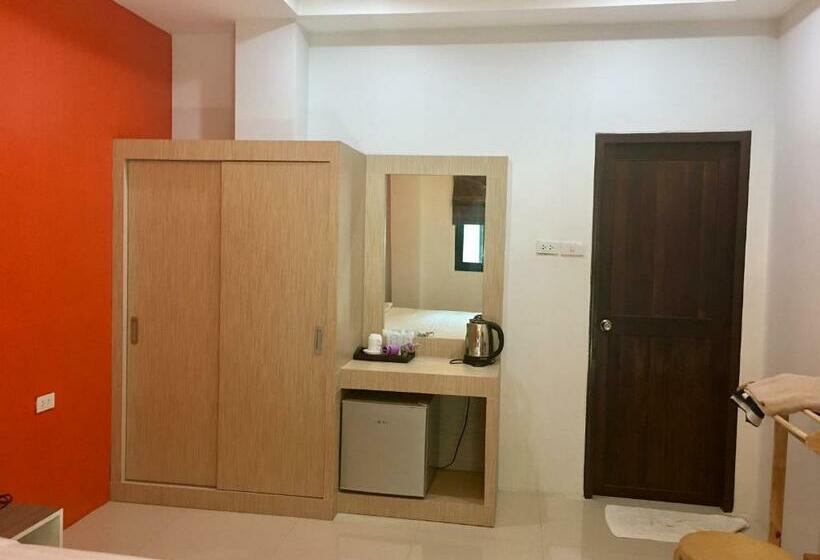 Quarto Estandar, Samed Port View