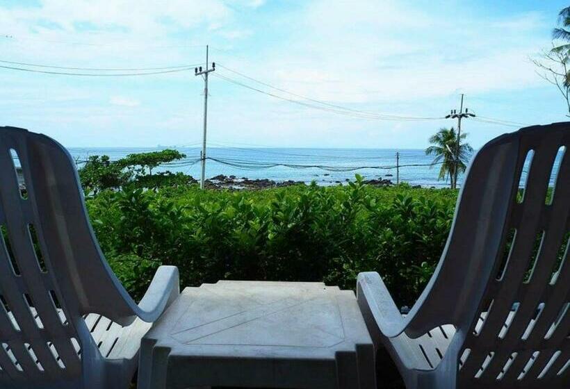 غرفة ديلوكس ثلاثية مطلة على البحر, The Sea At Lanta