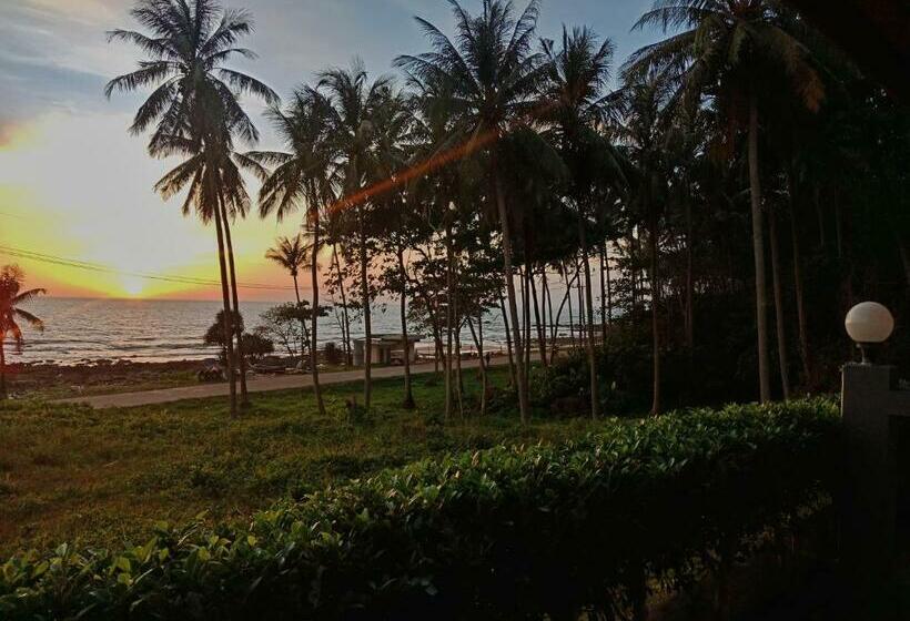 غرفة ديلوكس ثلاثية مطلة على البحر, The Sea At Lanta